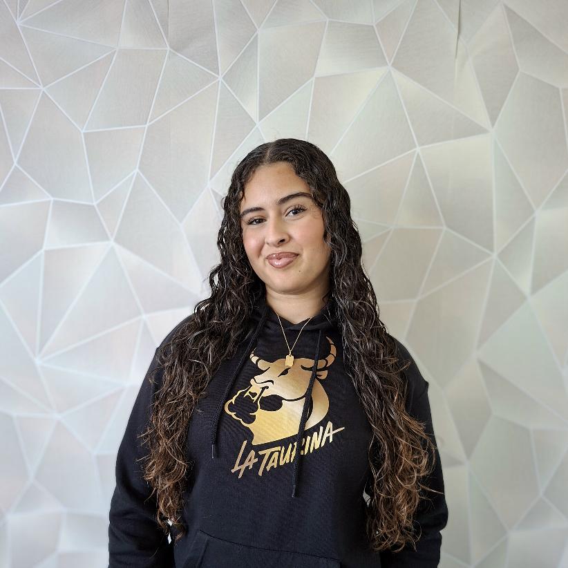 Trainer Omaima Ayrir La Taurina